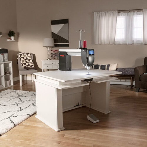 BERNINA Q Series Sit Down